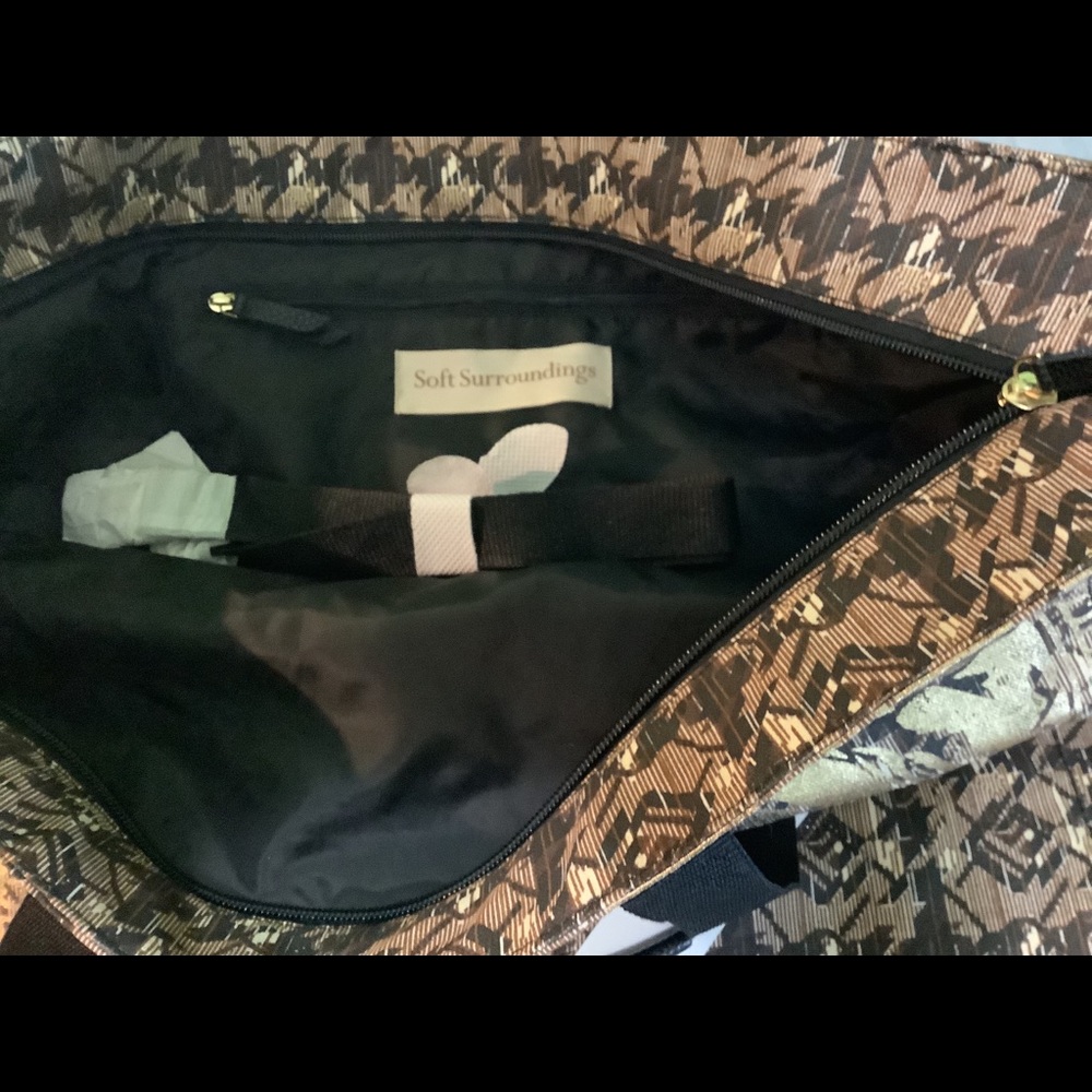 Carry all Tote - Picture 6 of 9